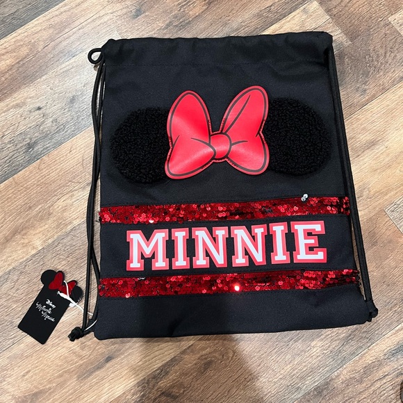 Other - Very nice cute Disney bag❤️🖤